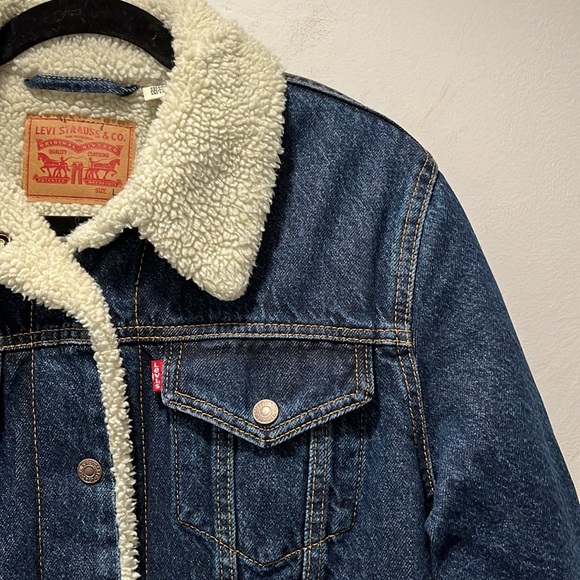 LevisType 3 Sherpa Trucker Denim Blue Jacket Women’s Size L - Picture 4 of 16
